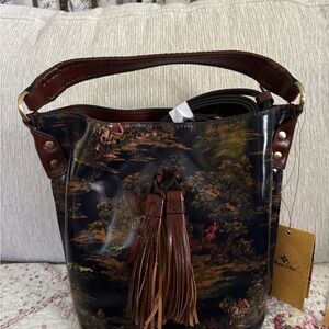 NWT Patricia Nash Scenic Print Leather Bucket Bag w/ Tassel